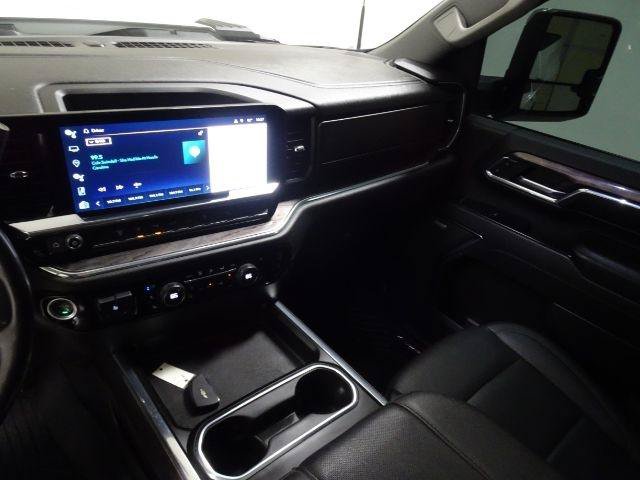 Used 2024 Chevrolet Silverado 2500 LTZ w/ LTZ Convenience Package AWD/4WD image 34