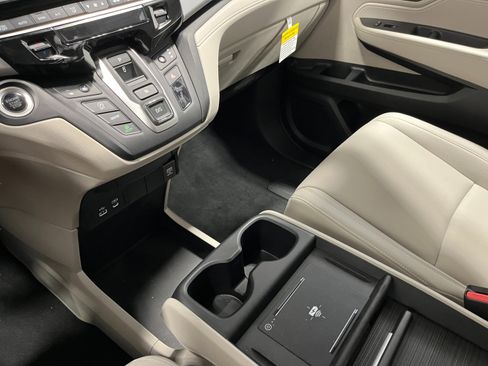 Used 2026 Honda Odyssey EX-L image 23