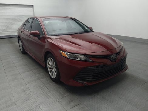 Used 2018 Toyota Camry LE w/ Convenience Package FWD image 13