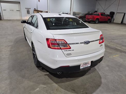 Used 2016 Ford Taurus SEL FWD image 9