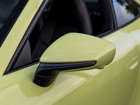 Certified 2025 Porsche 911 Carrera 4 GTS image 17