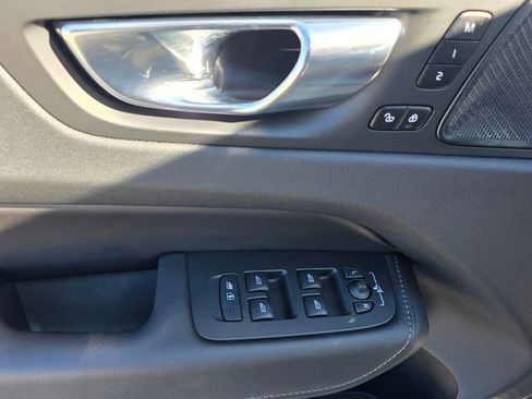 Used 2023 Volvo XC60 T8 Ultimate w/ Climate Package image 26