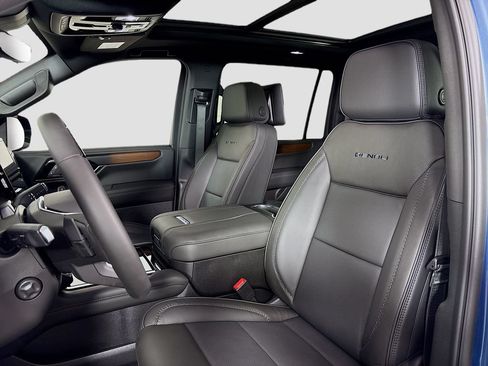 New 2026 GMC Yukon XL Denali AWD/4WD image 21