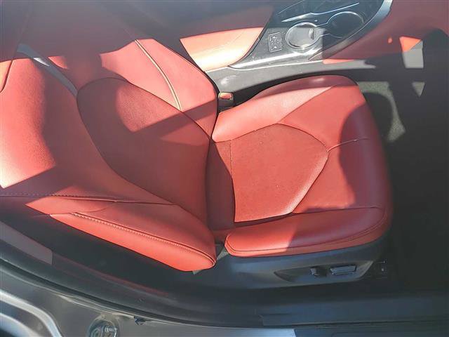 Used 2019 Toyota Camry XSE FWD image 18