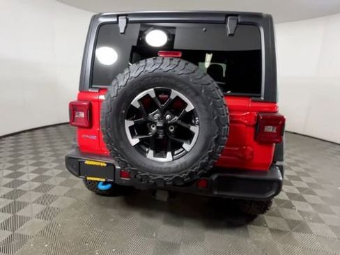 Used 2024 Jeep Wrangler Unlimited Rubicon 4xe w/ Technology Group AWD/4WD image 7
