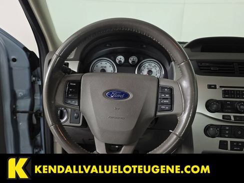 Used 2009 Ford Focus SEL FWD image 10
