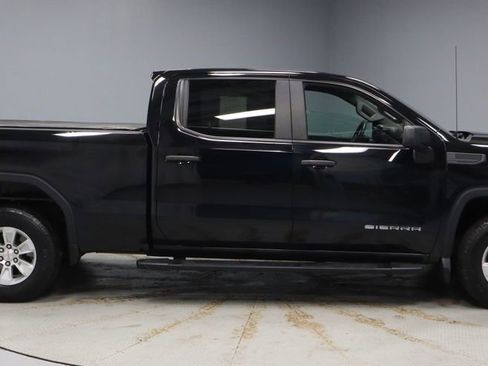 Used 2023 GMC Sierra 1500 Pro w/ Pro Value Package AWD/4WD image 11