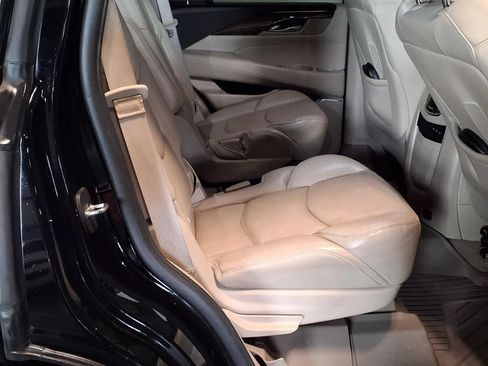 Used 2019 Cadillac Escalade Luxury AWD/4WD image 11