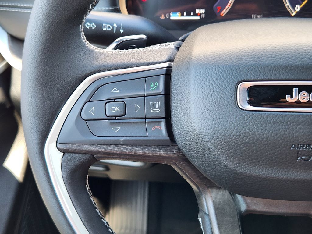 New 2026 Jeep Grand Cherokee L 4WD image 17