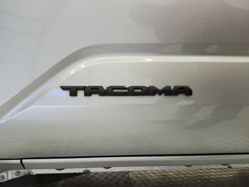 Certified 2026 Toyota Tacoma SR5 AWD/4WD image 14