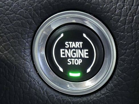 Used 2023 GMC Yukon XL Denali AWD/4WD image 26