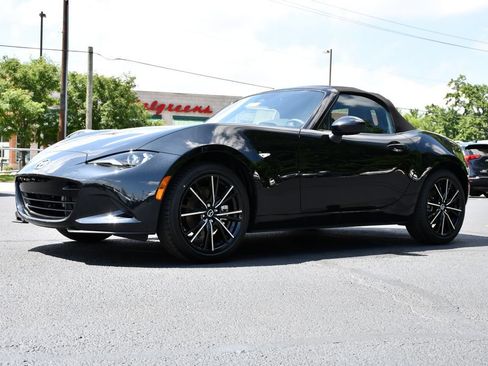 New 2026 MAZDA MX-5 Miata Grand Touring RWD image 24