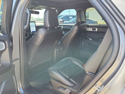 Used 2023 Ford Explorer ST w/ Equipment Group 401A AWD/4WD image 14