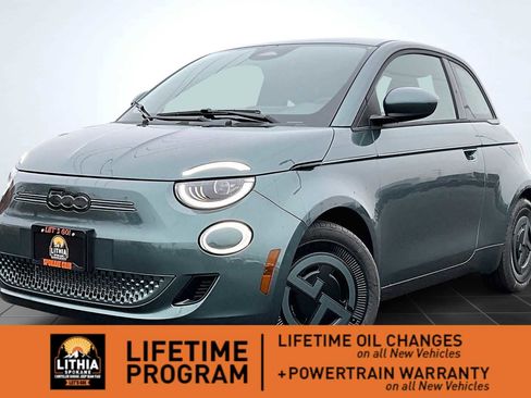 New 2025 FIAT 500 e image 1