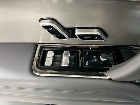 New 2026 Land Rover Range Rover Sport Dynamic SE AWD/4WD image 19