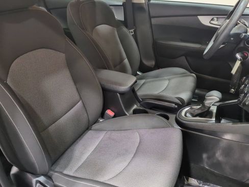 Certified 2024 Kia Forte LXS FWD image 10