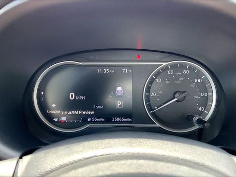 Used 2019 Nissan Kicks SR FWD image 26