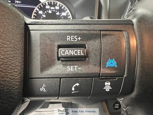 Used 2025 Nissan Rogue SV AWD/4WD image 45