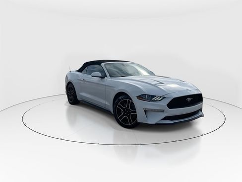 Used 2022 Ford Mustang Premium image 2