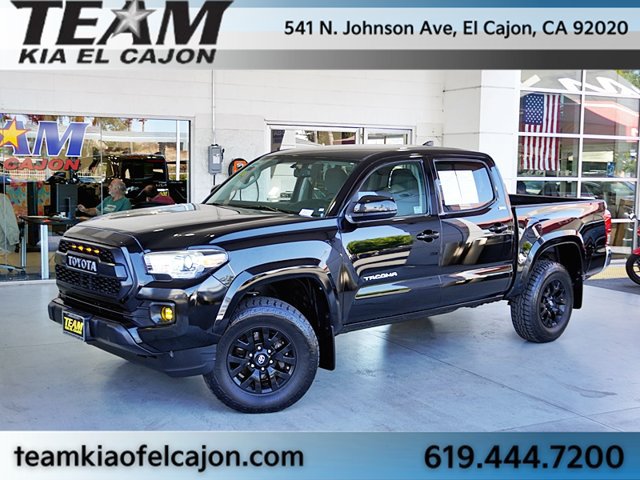 Used 2017 Toyota Tacoma SR5 w/ Tow Package AWD/4WD image 1