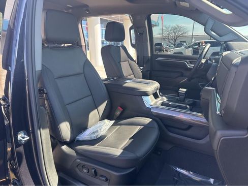 Used 2022 Chevrolet Silverado 1500 LTZ w/ Technology Package AWD/4WD image 29