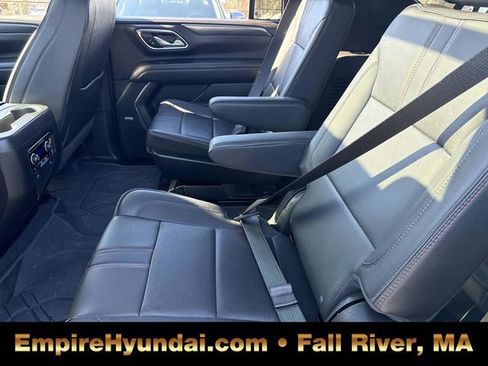 Used 2024 Chevrolet Suburban RST w/ Sport Performance Package image 16