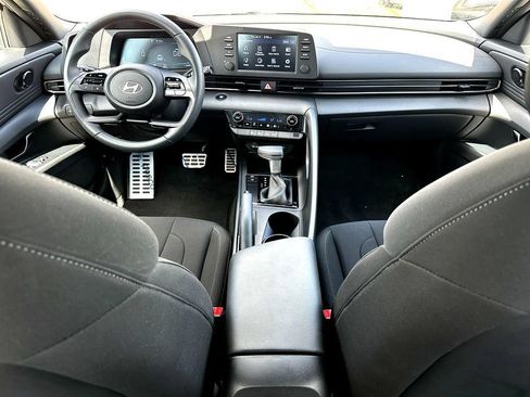 Used 2026 Hyundai Elantra Sport FWD image 31