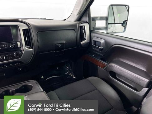 Used 2015 GMC Sierra 1500 SLE w/ SLE Value Package AWD/4WD image 26