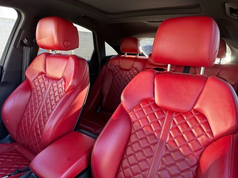 Used 2021 Audi SQ5 Premium Plus w/ Premium Plus Package image 21