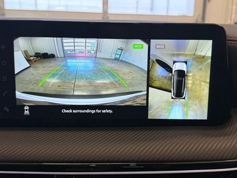 Used 2025 Nissan Kicks SR FWD image 35