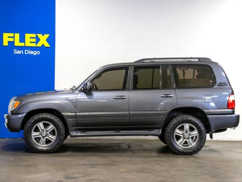 Used 2003 Lexus LX 470 4WD image 3