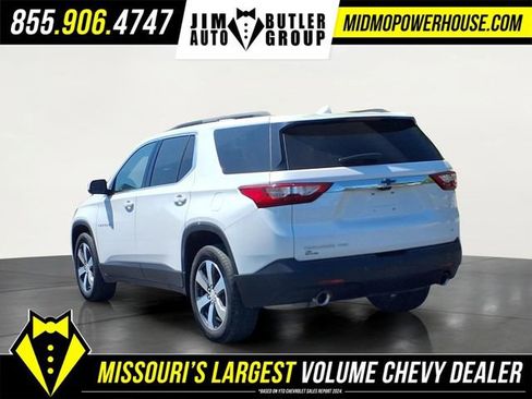 Used 2021 Chevrolet Traverse LT w/ LT Premium Package AWD/4WD image 8