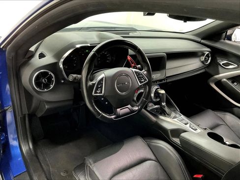 Used 2021 Chevrolet Camaro LT RWD image 11