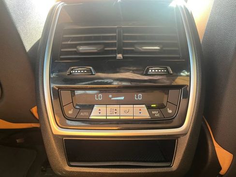Used 2019 BMW X5 xDrive40i AWD/4WD image 23