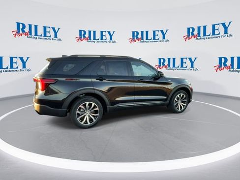 New 2026 Ford Explorer ST-Line AWD/4WD image 8