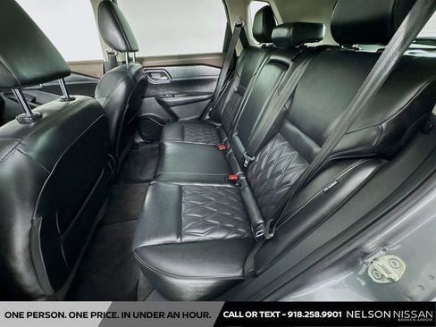 Certified 2023 Nissan Rogue Platinum w/ Platinum Premium Package FWD image 26