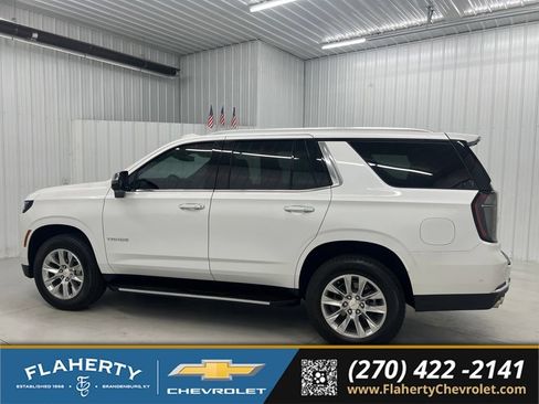 Used 2025 Chevrolet Tahoe Premier RWD image 5