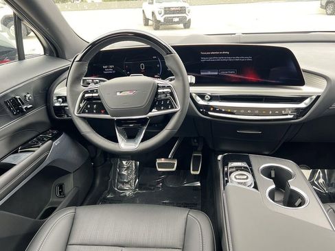 New 2026 Cadillac Lyriq V AWD/4WD image 11