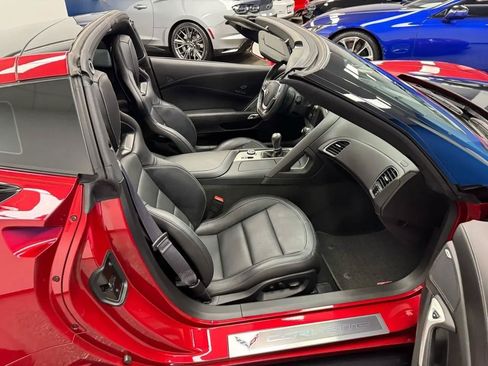 Used 2015 Chevrolet Corvette Z06 w/ 2LZ Preferred Equipment Group RWD image 19