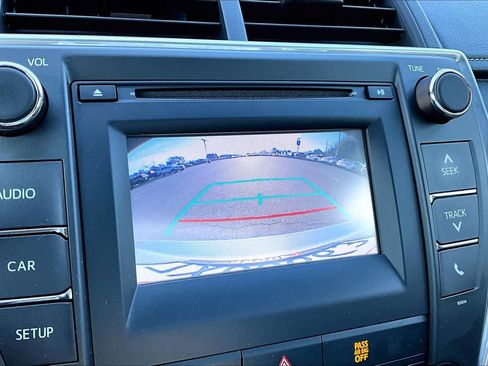 Certified 2017 Toyota Camry SE image 27