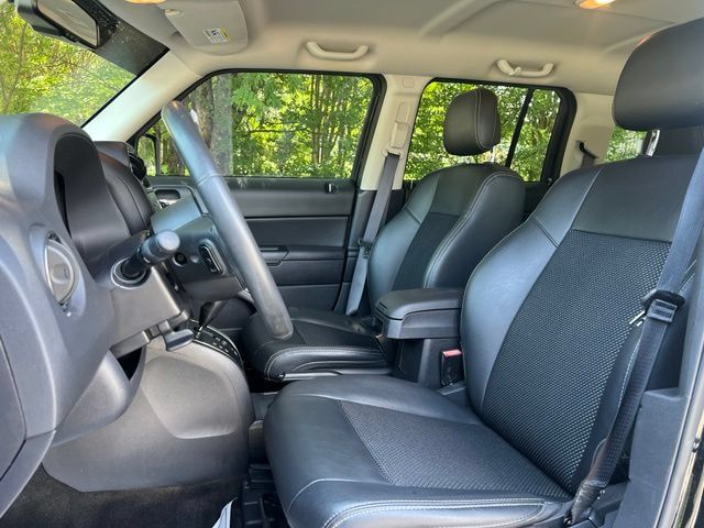 Used 2017 Jeep Patriot Sport w/ Power Value Group FWD image 13