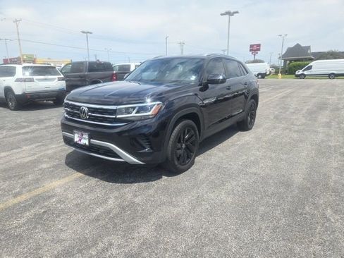 Used 2023 Volkswagen Atlas Cross Sport SE w/ Black Wheel Package AWD/4WD image 1