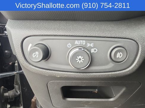 Used 2023 Chevrolet TrailBlazer RS AWD/4WD image 11