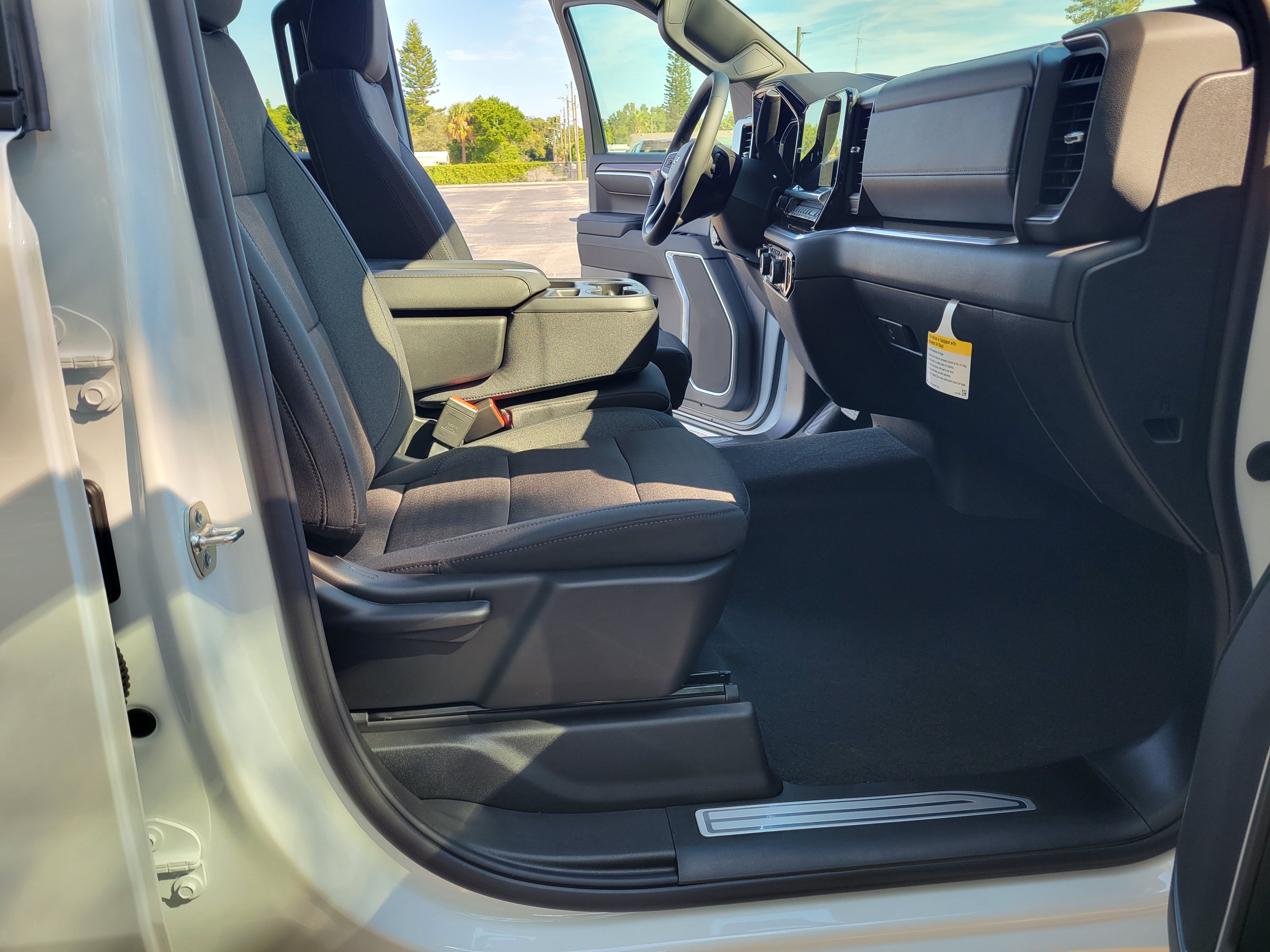 New 2026 Chevrolet Silverado 1500 RST w/ LPO, Dark Essentials Package RWD image 32