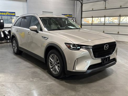 Certified 2025 MAZDA CX-90 Plug-In Hybrid w/ Preferred image 3