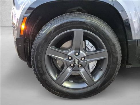 Used 2024 Land Rover Defender 110 X-Dynamic SE AWD/4WD image 24