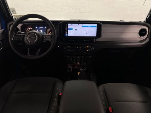 New 2026 Jeep Gladiator Willys AWD/4WD image 14