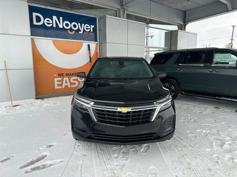 Certified 2024 Chevrolet Equinox LS w/ Driver Confidence II Package image 2