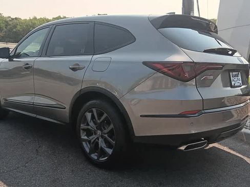 Used 2023 Acura MDX A-Spec image 3