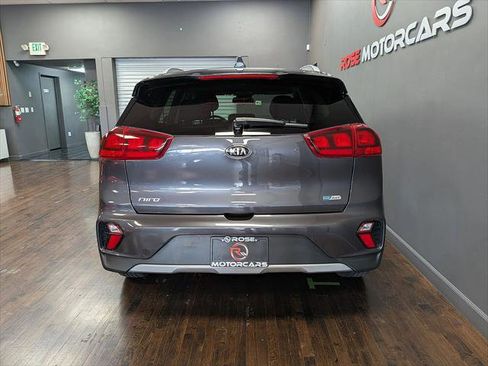 Used 2020 Kia Niro LXS FWD image 7